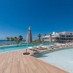 דירה Edge Luxury Beachfront 2br With 3 Pools, Wellness, Gym אסטפונה