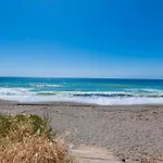 Edge Luxury Beachfront 2br With 3 Pools, Wellness, Gym אסטפונה