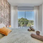 Edge Luxury Beachfront 2br With 3 Pools, Wellness, Gym * אסטפונה