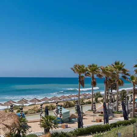 Edge Luxury Beachfront 2br With 3 Pools, Wellness, Gym Apartmán Estepona