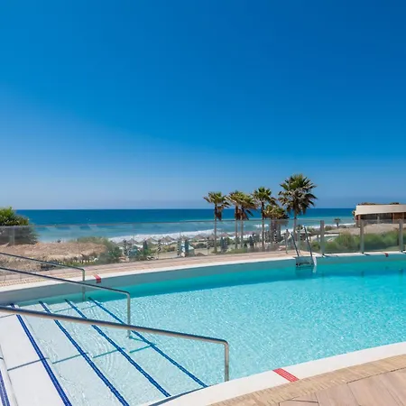 Edge Luxury Beachfront 2br With 3 Pools, Wellness, Gym Apartmán Estepona