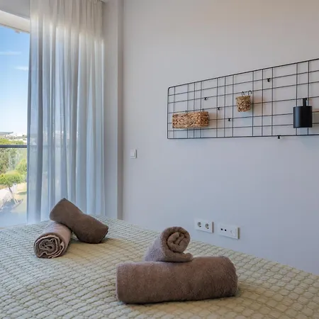 Apartmán Edge Luxury Beachfront 2br With 3 Pools, Wellness, Gym *