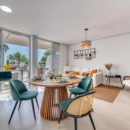 Edge Luxury Beachfront 2br With 3 Pools, Wellness, Gym Apartmán