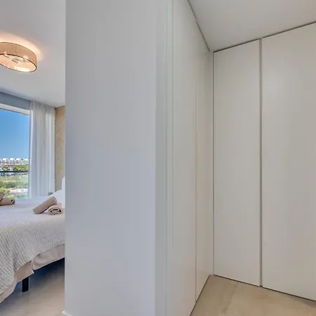 Edge Luxury Beachfront 2br With 3 Pools, Wellness, Gym Apartmán Estepona