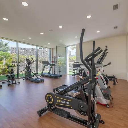 Edge Luxury Beachfront 2br With 3 Pools, Wellness, Gym Apartmán *